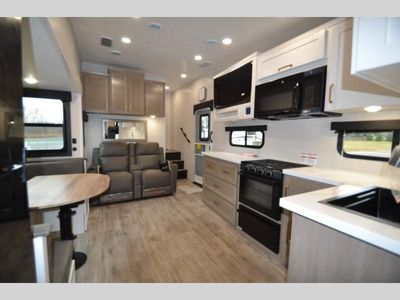 2026 Jayco Eagle HT - Photo 8