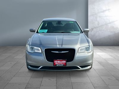 2016 Chrysler 300 - Photo 2