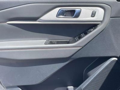 2026 Ford Explorer — photo 10 view