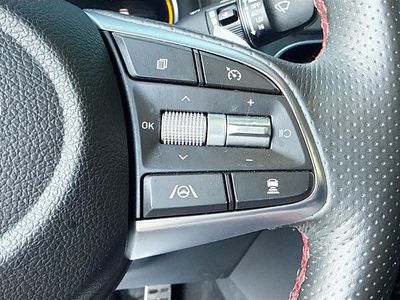 2022 Genesis G70 — photo 38 view