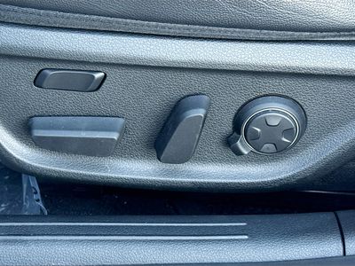 2022 Genesis G70 — photo 24 view