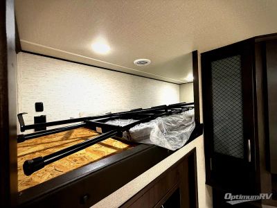 2023 Grand Design Momentum G-Class — photo 20 view
