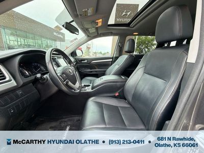 2015 Toyota Highlander — interior view