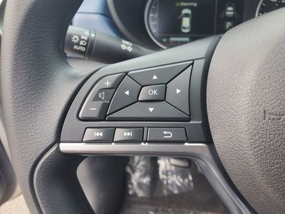 2025 Nissan Versa - Photo 25