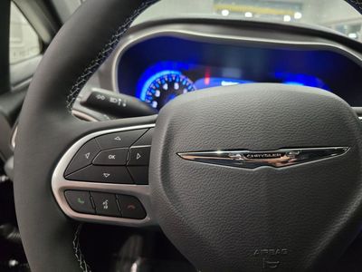2026 Chrysler Pacifica — photo 19 view