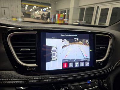 2026 Chrysler Pacifica — photo 23 view