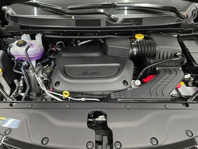 2026 Chrysler Pacifica — photo 13 view