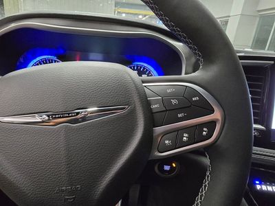 2026 Chrysler Pacifica — photo 20 view
