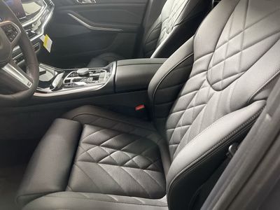 2024 BMW X5 xDrive40i — photo 8 view