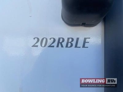 2022 Surveyor Legend 202RBLE - Photo 5