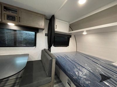 2025 Jayco Jay Flight SLX - Photo 13