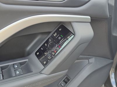 2025 Audi Q5 Sportback — photo 20 view