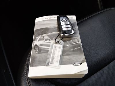 2023 Ford Explorer — photo 15 view
