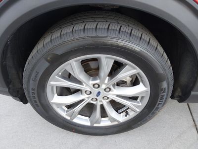 2023 Ford Explorer — photo 10 view