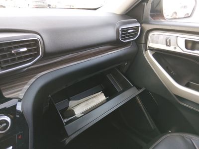 2023 Ford Explorer — photo 16 view