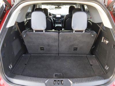 2023 Ford Explorer — photo 11 view