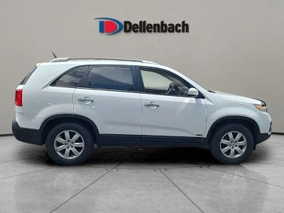 2011 Kia Sorento — interior view