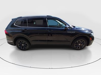 2024 Volkswagen Tiguan — photo 8 view