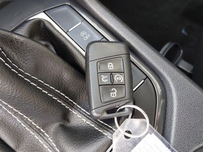 2024 Volkswagen Tiguan — photo 15 view