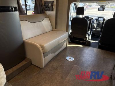 2018 Winnebago Fuse — photo 58 view