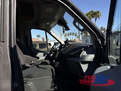 2018 Winnebago Fuse — photo 84 view