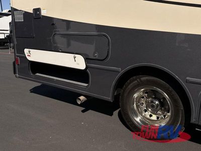 2018 Winnebago Fuse — photo 32 view