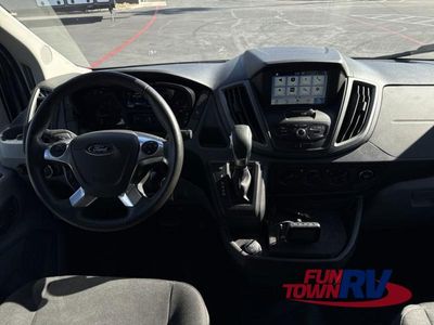 2018 Winnebago Fuse — photo 77 view