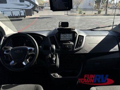 2018 Winnebago Fuse — photo 78 view