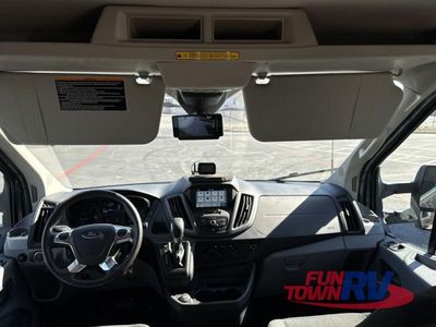 2018 Winnebago Fuse — photo 80 view
