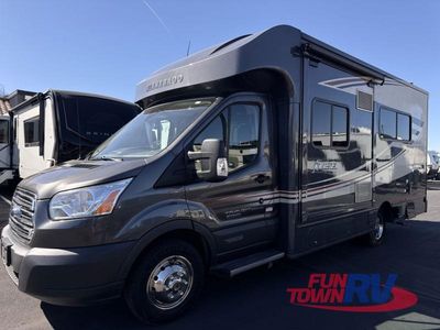 2018 Winnebago Fuse — detail view