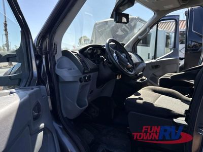 2018 Winnebago Fuse — photo 48 view