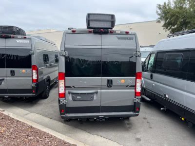 2027 Winnebago SOLIS — photo 19 view