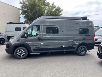 2027 Winnebago SOLIS — photo 18 view