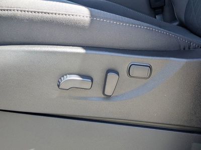 2026 Nissan Frontier — photo 19 view