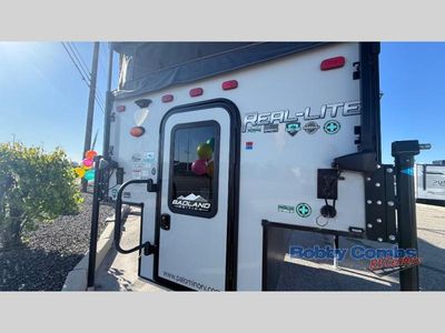 2023 Palomino Real-Lite - Photo 12