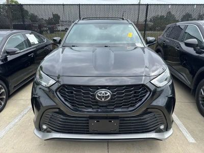 2021 Toyota Highlander - Photo 3