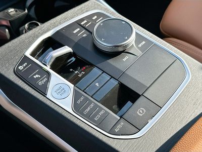 2026 BMW 3 Series — photo 14 view
