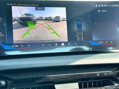 2026 BMW 3 Series — photo 11 view
