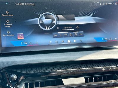 2026 BMW 3 Series — photo 13 view