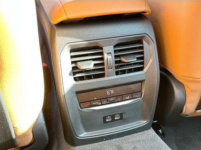 2026 BMW 3 Series — photo 20 view