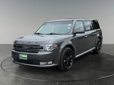 2016 Ford Flex — rear three-quarter view