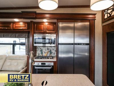 2019 Keystone RV Alpine — photo 11 view