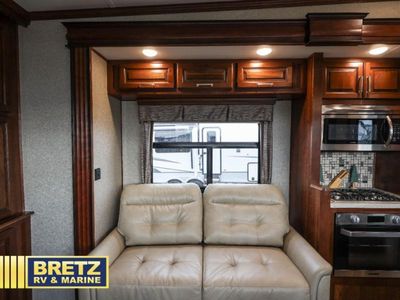 2019 Keystone RV Alpine — photo 12 view