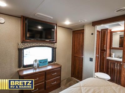 2019 Keystone RV Alpine — photo 25 view