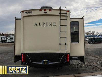 2019 Keystone RV Alpine — engine compartment view