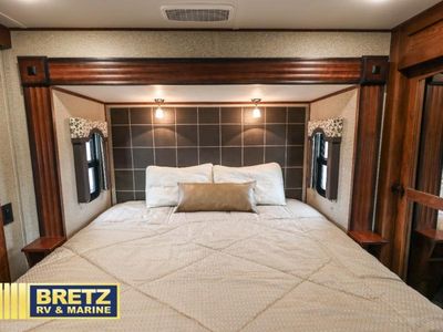 2019 Keystone RV Alpine — photo 24 view