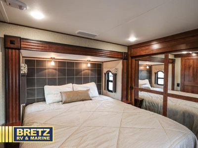 2019 Keystone RV Alpine — photo 23 view