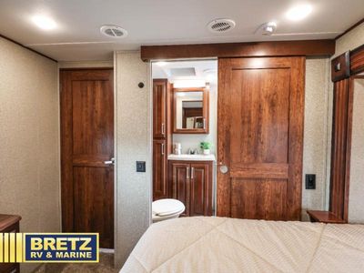 2019 Keystone RV Alpine — photo 26 view