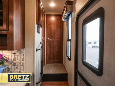 2019 Keystone RV Alpine — photo 20 view