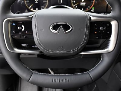 2026 INFINITI QX80 - Photo 7
